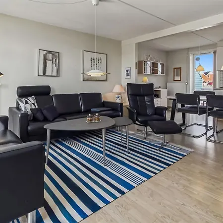 Apartment Nayana - 2-3km From The Sea By Interhome