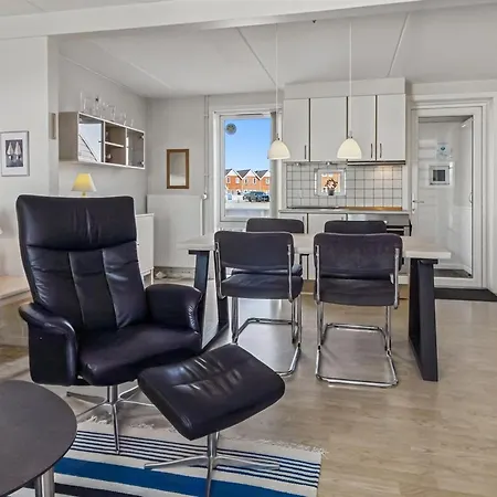 Nayana - 2-3km From The Sea By Interhome