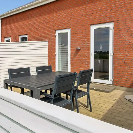 Nayana - 2-3km From The Sea By Interhome *