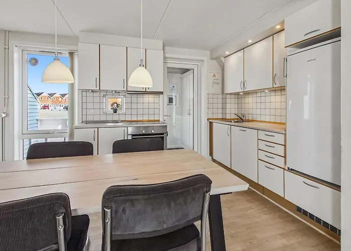 Apartment Nayana - 2-3km From The Sea By Interhome *