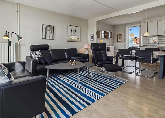 Apartment Nayana - 2-3km From The Sea By Interhome